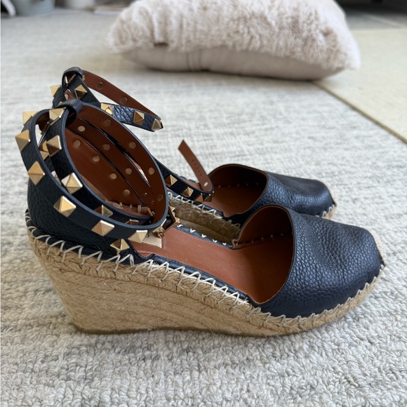 Valentino Garavani Shoes - Valentino shoes